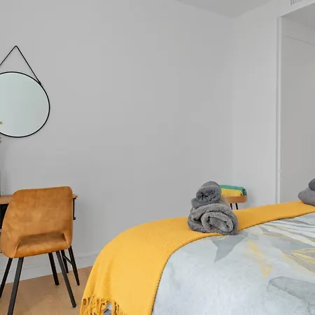Mariposa Villa *