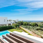 Mariposa Villa *