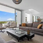 Villa Mariposa *